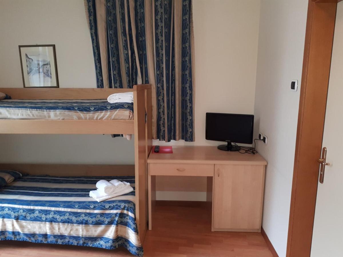 Hotel Due Laghi Padergnone ภายนอก รูปภาพ